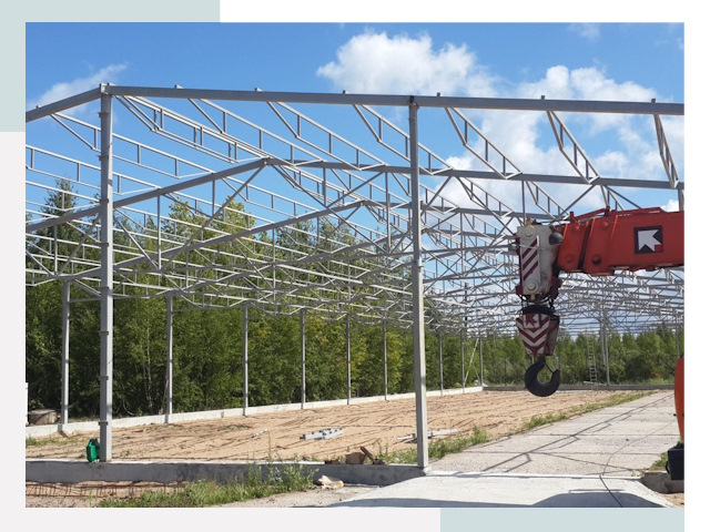 Строительство конюшен в Старая Русса от 611 руб. под ключ