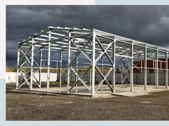 Двускатные ангары в Старая Русса от 611 руб. за квадрат