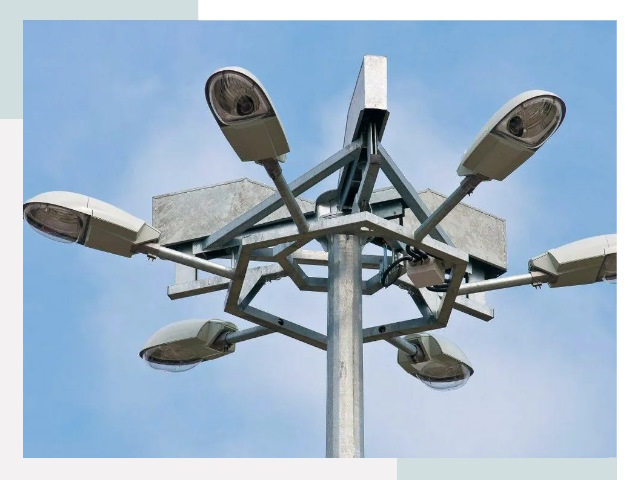 Монтаж осветительных мачт в Старой Руссе