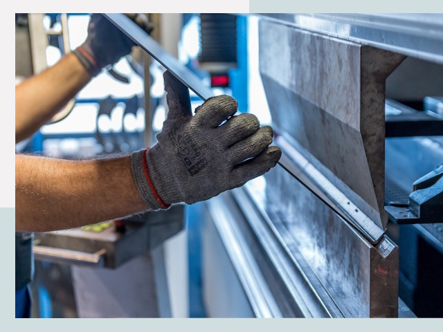 Гибка металла в Старой Руссе